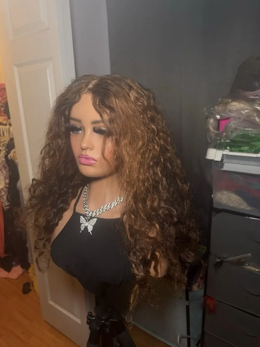 100% Human Hair 4x4 Lace Closure Wig Brown Curly Pre-Plucked 24-26